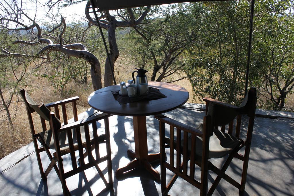 Villa Mondjila Safari Camp à Okaukuejo Extérieur photo