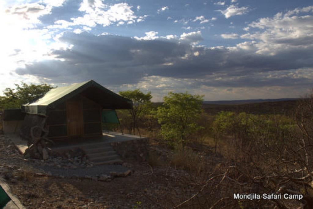 Villa Mondjila Safari Camp à Okaukuejo Extérieur photo